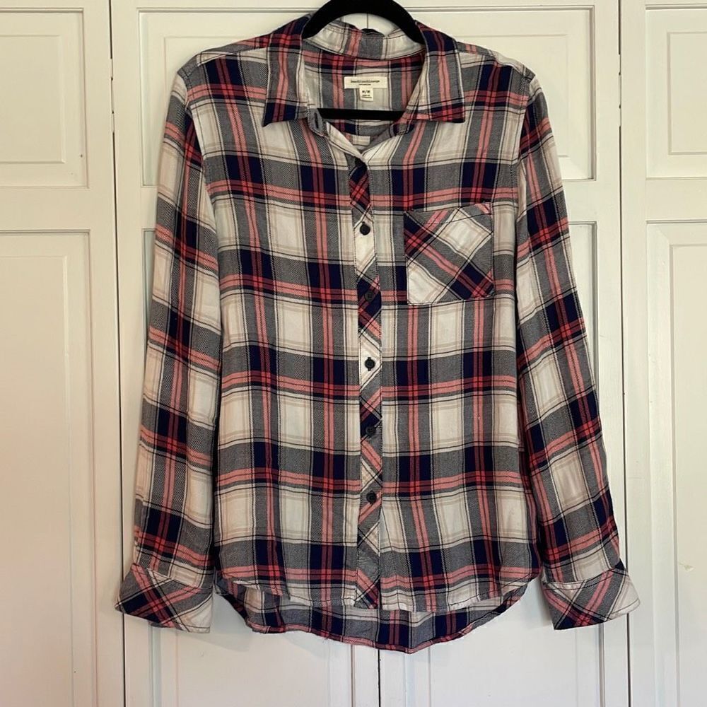 Beach lunch lounge plaid button front blouse m